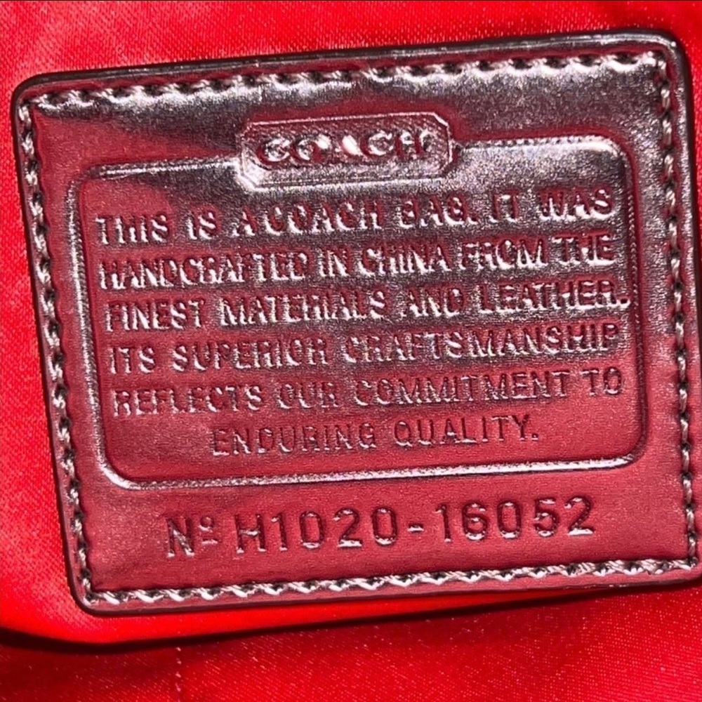 Coach poppy with hearts Glam Tote - Picture 8 of 8